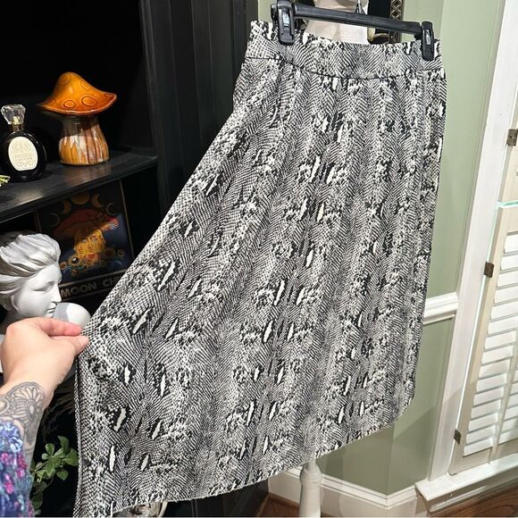 J.Crew Snakeskin Pleated Midi Skirt – Size 6 - Picture 1 of 8